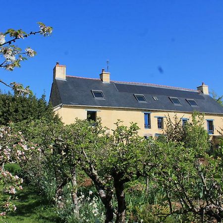 L'Ancien Presbytere Hotell Monterfil Exteriör bild